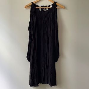 Knee Length Open Shoulder Relaxed Dress.